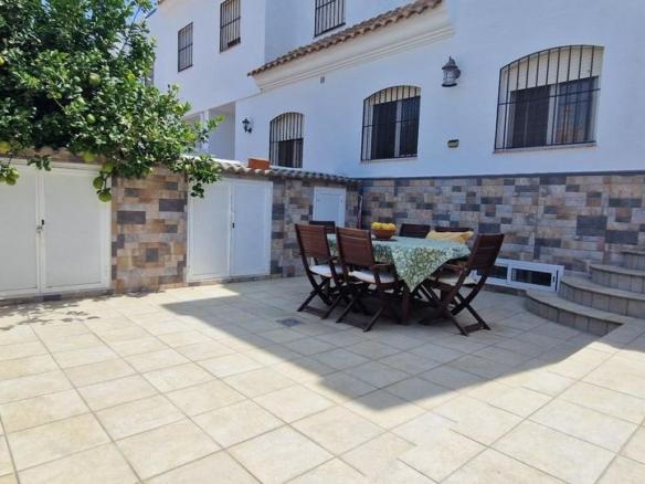 Townhouse for sale in El Portil