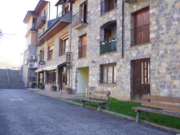 Penthouse for sale on Calle Ribera, 3, Broto
