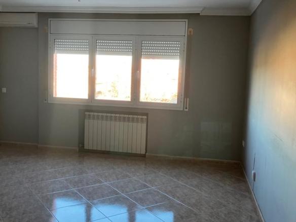 Apartment for sale on Avenida del Camino de Los Hondos, Fraga