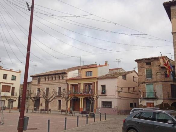 House or villa for sale on Calle Muro, Albalate de Cinca
