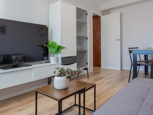 Apartment for sale on Avenida Martinez de Velasco, Encarnación