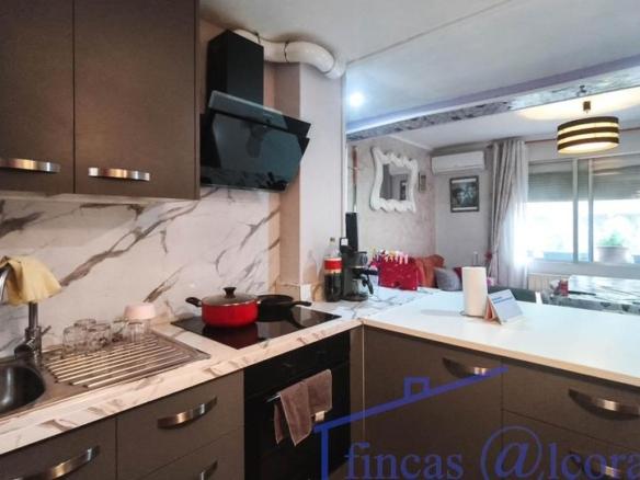 Apartment for sale in La Zuda, Old Town