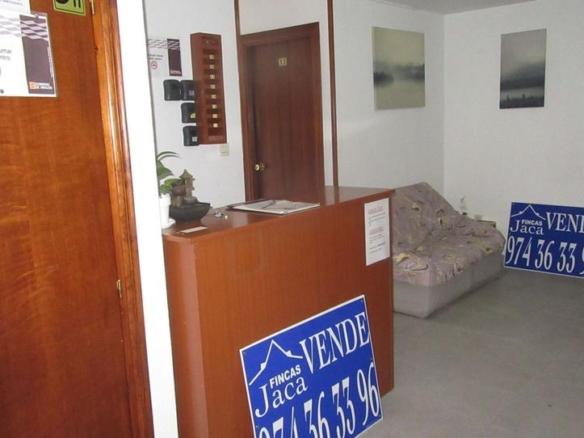 Apartment for sale in Sabiñánigo Centro – Aurín