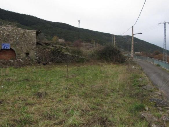 House or villa for sale in Yésero