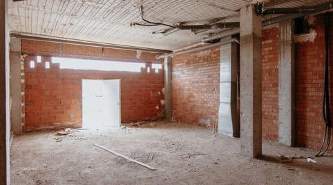 Commercial premises for sale on Pilar Lorengar Street, Maria Auxiliadora