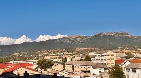 Apartment for sale on Serrablo Street, Sabiñánigo Centro – Aurín