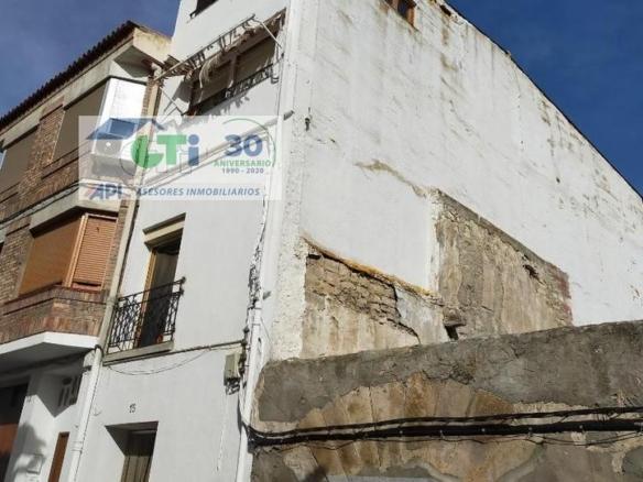 House or villa for sale on C/ Ramón y Cajal, Peñalba
