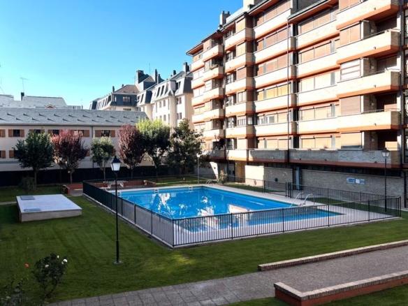 Apartment for sale on Avenida de Francia, 64, Old Town – Citadel