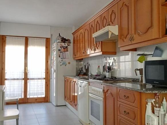 House or villa for sale in Monzón