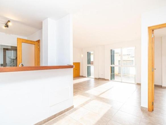 Ground floor apartment for sale in Campos town