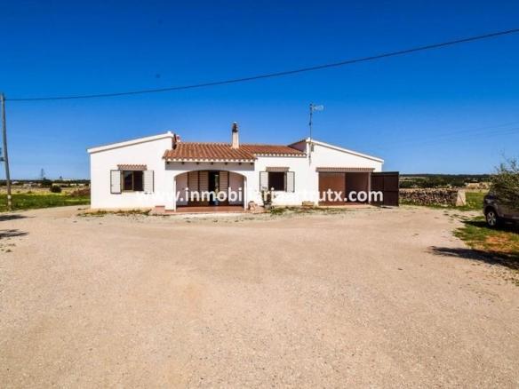 Rustic property for sale in Ciutadella