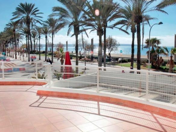 Premises for sale in Les Maravelles