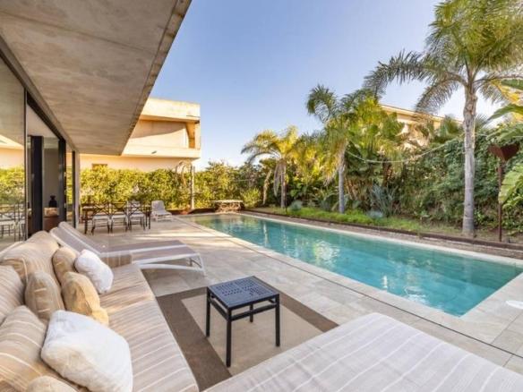House or villa for sale on Calle 1, Can Picafort