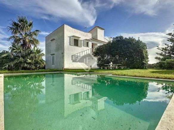 Rustic property for sale in Ciutadella