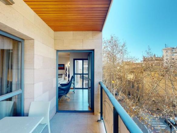 Apartment for sale on Calle Baró de Pinopar, 14, Plaça dels Patins