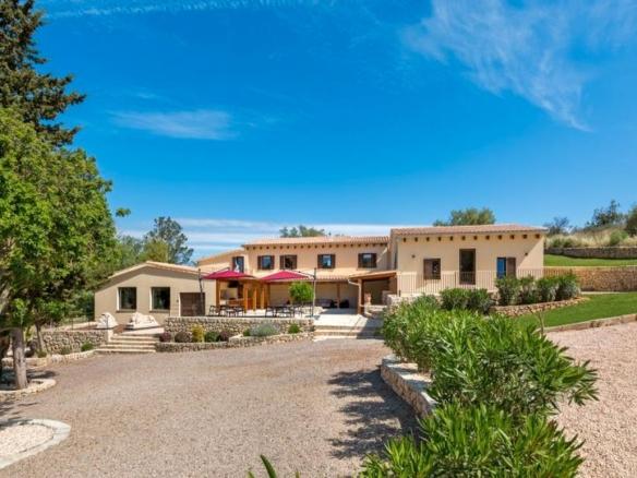 Rustic property for sale in Sineu