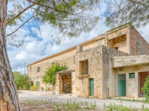 Rustic property for sale in Porreres