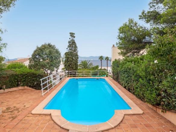 Townhouse for sale in Passeig Dames, 34a, Cala Blava – Bellavista