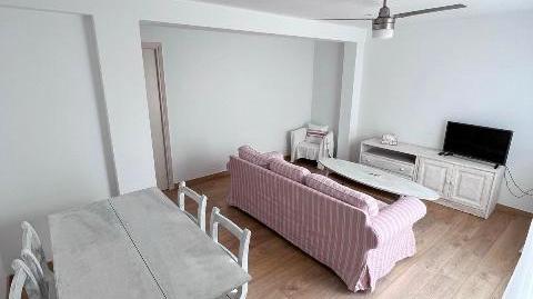Apartment for sale in Cala Blanca