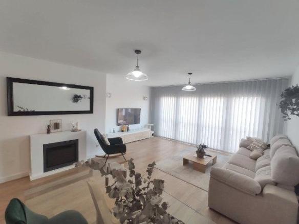 Townhouse for sale in Ciutadella