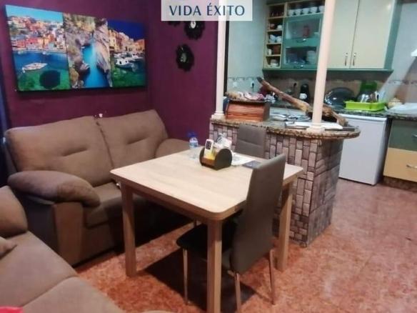 Apartment for sale in Linarejos