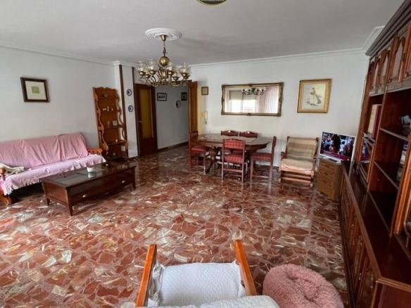 Apartment for sale in San Bartolomé – Millán de Priego
