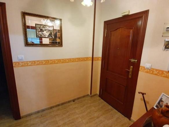 Apartment for sale in Martos