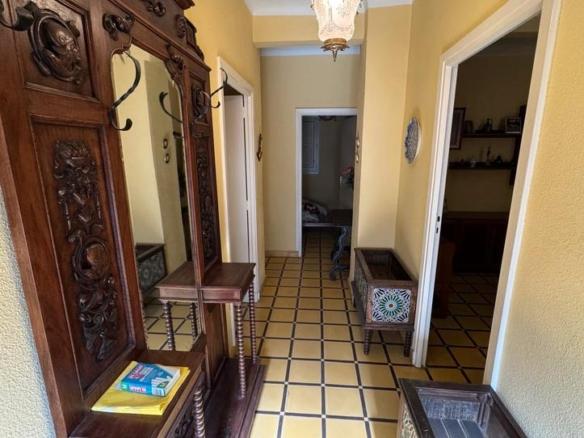 Apartment for sale on Avenida Andalucía, Alcaudete
