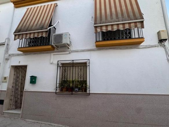 House or villa for sale on Calle la Mina, 23, Alcaudete