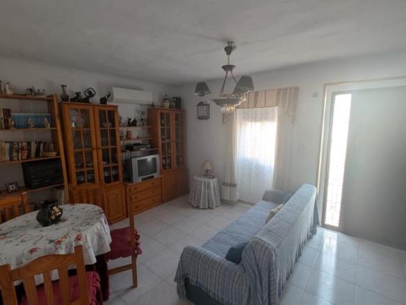 House or villa for sale in Alcaudete