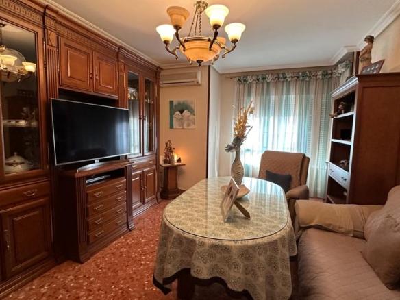 Apartment for sale on Calle Villacarrillo, 13d, Úbeda