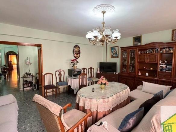 Apartment for sale on Lope de Vega Street, Andújar