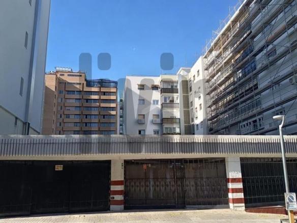 Garage for sale on Avda de Madrid – Pº de la Estación