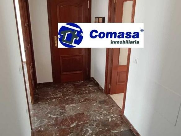 Apartment for sale in Martos