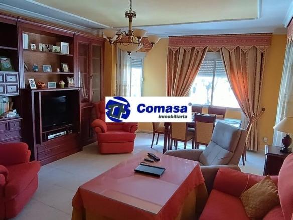Apartment for sale in Martos