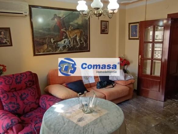Apartment for sale in Martos