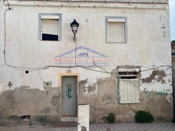 House or villa for sale on Calle Villa, 47, Pegalajar