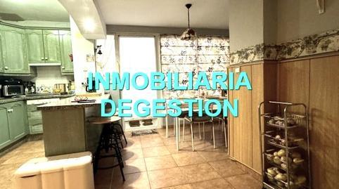 Townhouse for sale on Calle Cánovas del Castillo Ponton, City Centre
