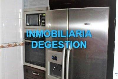 Apartment for sale on Antonia López Arista Street, City Center