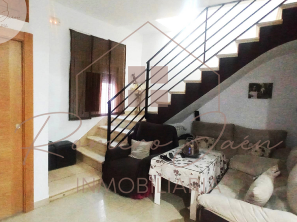 House or villa for sale on the Circunvalación – La Magdalena road