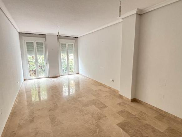 Apartment for sale on Calle Poeta Pablo Alcalde, Andújar
