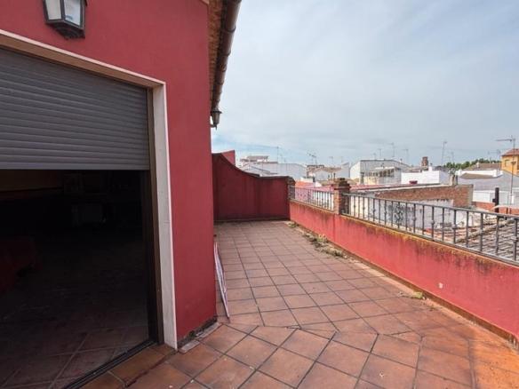 House or villa for sale in Ronda Mestanza, Andújar