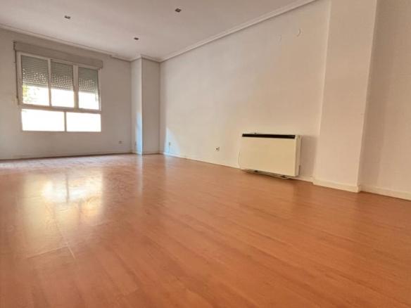 Apartment for sale in Corredera Capuchinos, Andújar