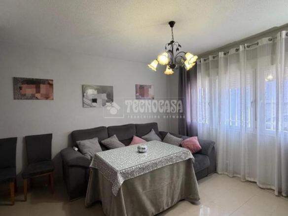 Townhouse for sale in Mengíbar