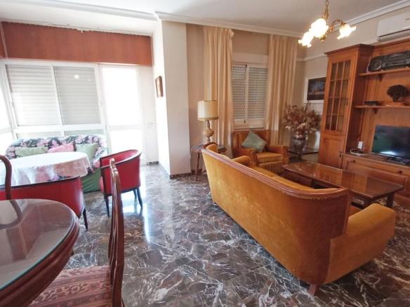 Apartment for sale on Avenida Ciudad de Linares, Úbeda