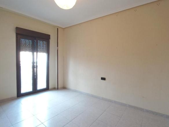Apartment for sale on Quesada Street, Úbeda