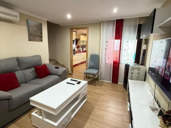 House or villa for sale in Olivo, Lupión