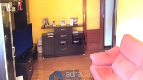 Piso en venta en La Cadena, La Portalada – Varea