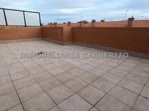 Penthouse for sale on Calle Jorge Manrique, 1, Lardero