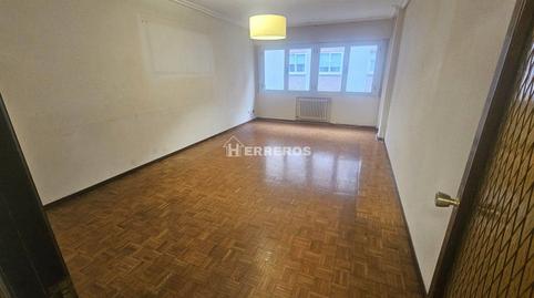 Apartment for sale on Avda. de la Paz, Residencia